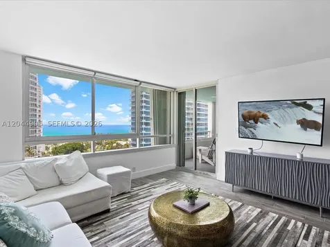 400 S Pointe Drive Miami Beach FL 33139