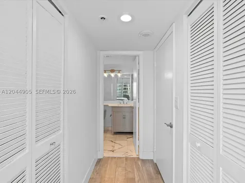 400 S Pointe Drive Miami Beach FL 33139
