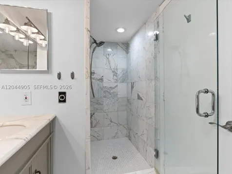 400 S Pointe Drive Miami Beach FL 33139