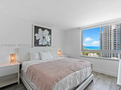 400 S Pointe Drive Miami Beach FL 33139