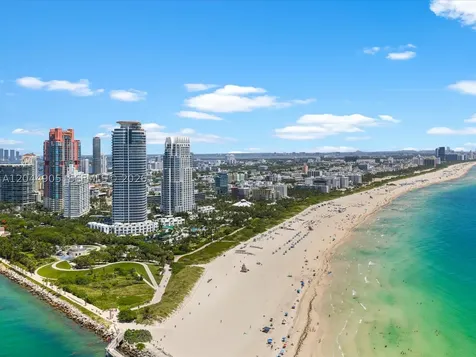 400 S Pointe Drive Miami Beach FL 33139