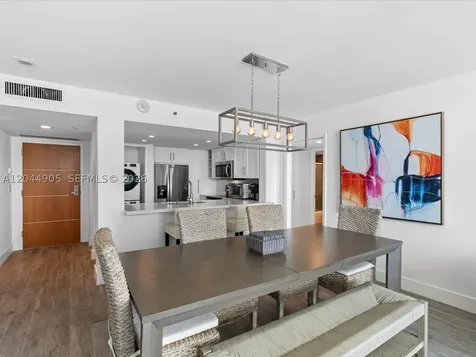 400 S Pointe Drive Miami Beach FL 33139