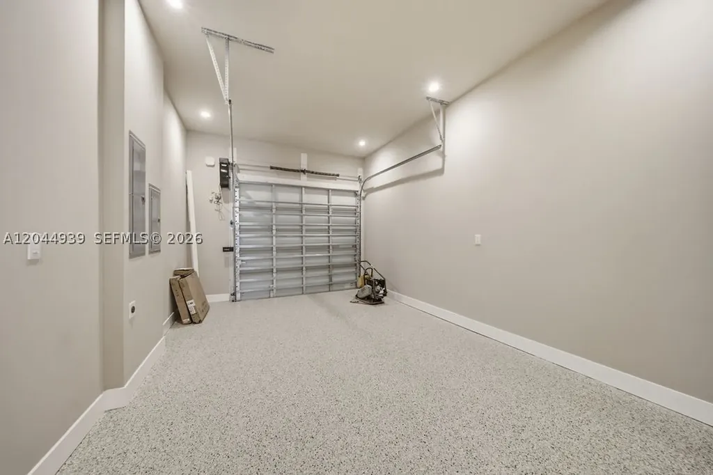 1332 NE 16th Terrace Fort Lauderdale FL 33304