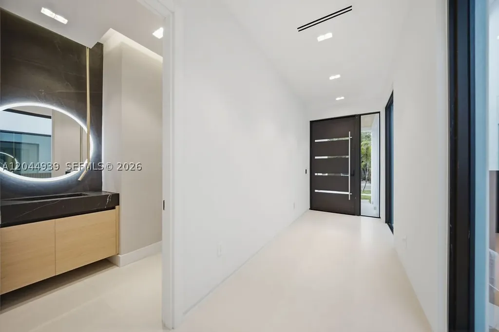 1332 NE 16th Terrace Fort Lauderdale FL 33304