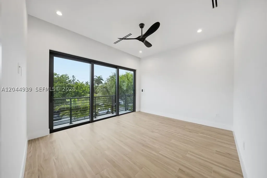 1332 NE 16th Terrace Fort Lauderdale FL 33304