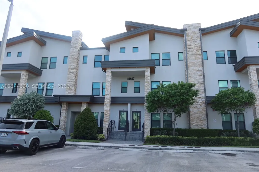 10467 NW 82nd Street Doral FL 33178