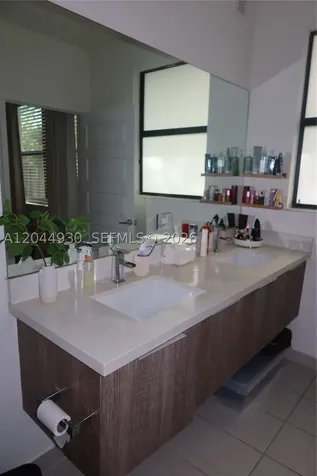 10467 NW 82nd Street Doral FL 33178