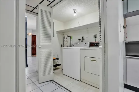 1050 SW 123rd Avenue Miami FL 33184