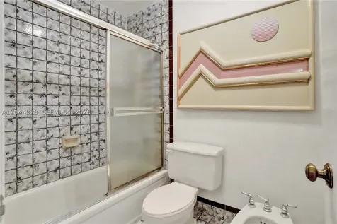 1050 SW 123rd Avenue Miami FL 33184