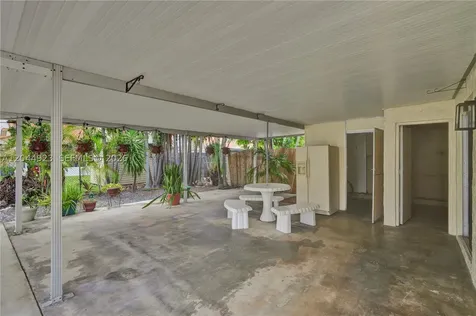 1050 SW 123rd Avenue Miami FL 33184