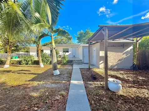 947 NE 149th Street Miami FL 33161