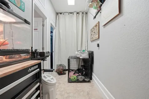 16572 SW 43rd Lane Miami FL 33185