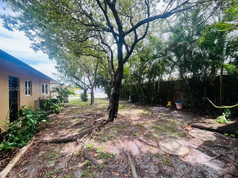 1061 NE 26th Avenue Pompano Beach FL 33062