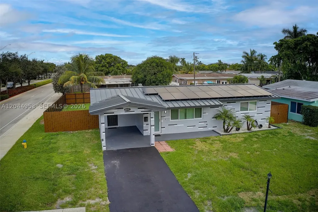 8891 NW 11th Street Pembroke Pines FL 33024