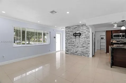 8891 NW 11th Street Pembroke Pines FL 33024