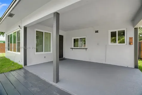 8891 NW 11th Street Pembroke Pines FL 33024