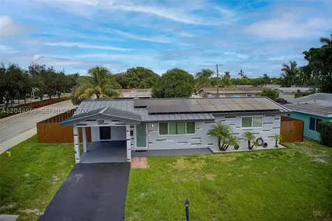 8891 NW 11th Street Pembroke Pines FL 33024