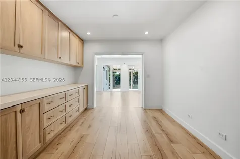 7220 SW 53rd Court Miami FL 33143