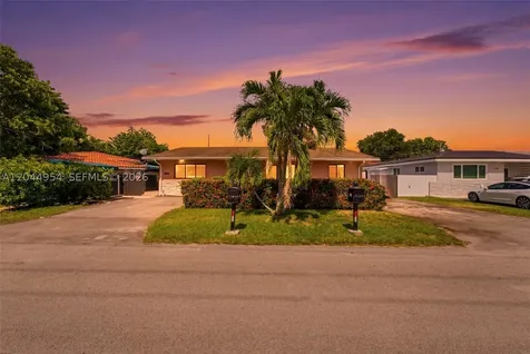 1419 SW 76th Court Miami FL 33144