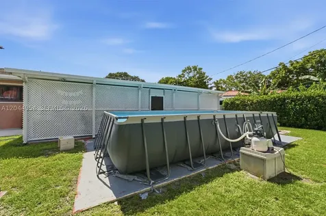 1419 SW 76th Court Miami FL 33144