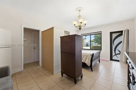 1419 SW 76th Court Miami FL 33144