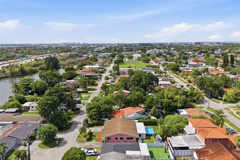 1419 SW 76th Court Miami FL 33144