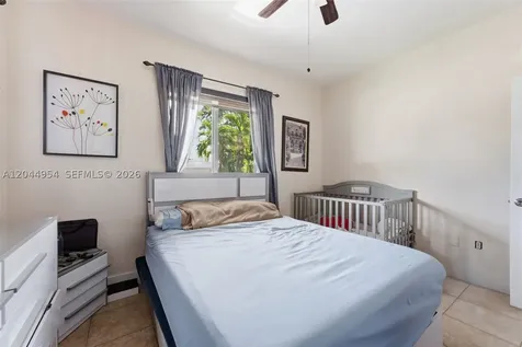 1419 SW 76th Court Miami FL 33144