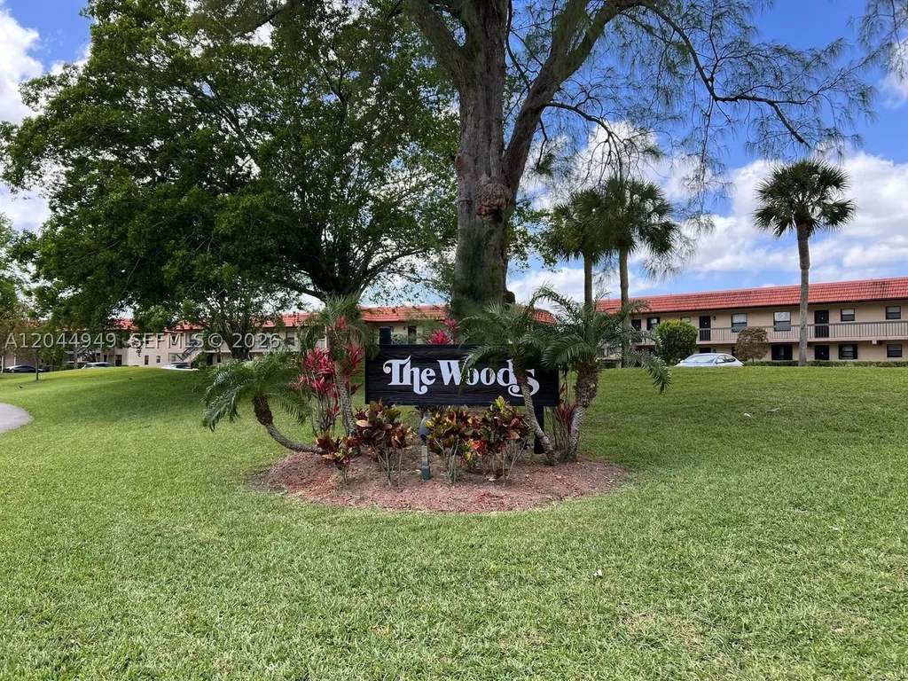 21909 Lake Forest Circle Boca Raton FL 33433