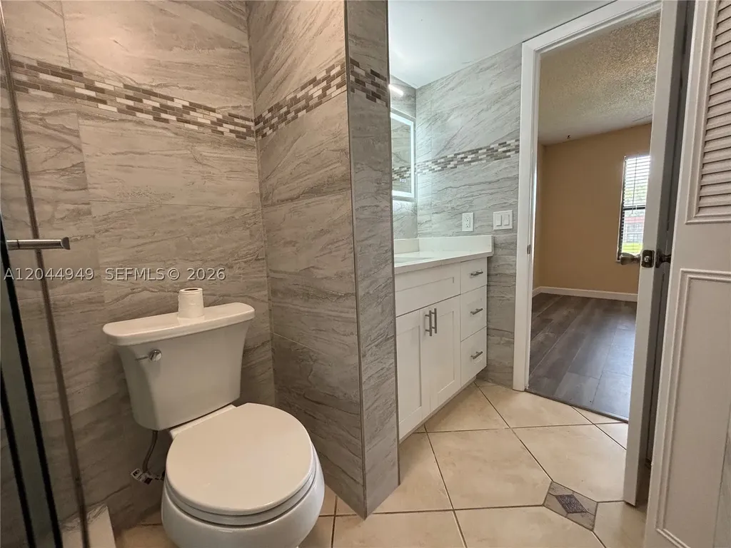 21909 Lake Forest Circle Boca Raton FL 33433