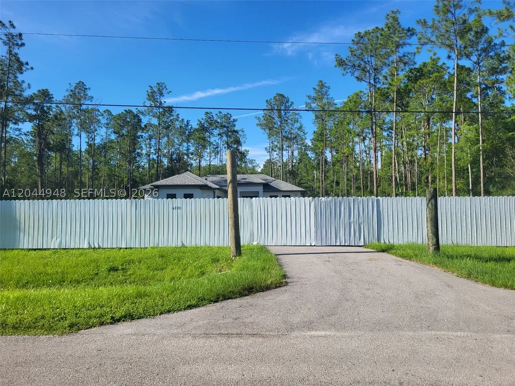4276 12th Avenue Naples FL 34120