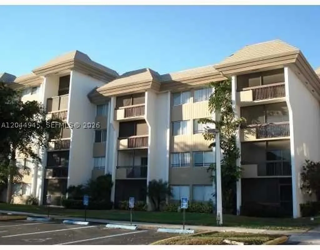 731 N Pine Island Road Plantation FL 33324