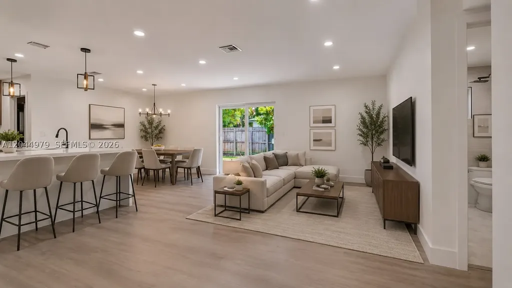211 SW 64th Avenue Pembroke Pines FL 33023