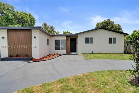 211 SW 64th Avenue Pembroke Pines FL 33023