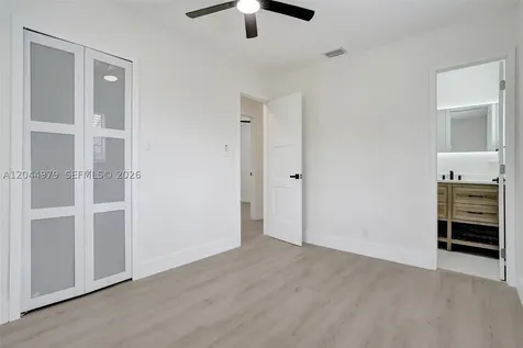 211 SW 64th Avenue Pembroke Pines FL 33023