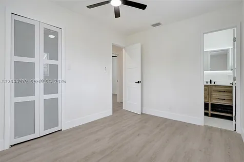 211 SW 64th Avenue Pembroke Pines FL 33023