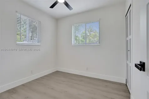 211 SW 64th Avenue Pembroke Pines FL 33023