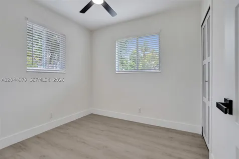 211 SW 64th Avenue Pembroke Pines FL 33023