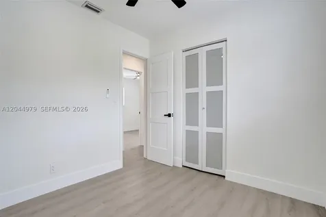 211 SW 64th Avenue Pembroke Pines FL 33023