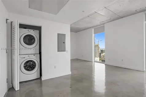 151 SE 1st Street Miami FL 33131