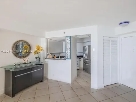 6767 Collins Avenue Miami Beach FL 33141