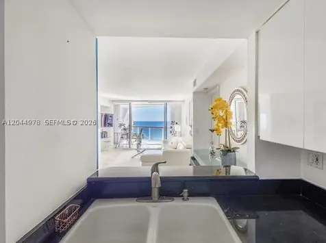 6767 Collins Avenue Miami Beach FL 33141