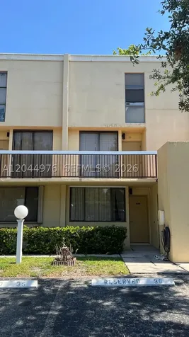 8711 SW 30th Street Davie FL 33328