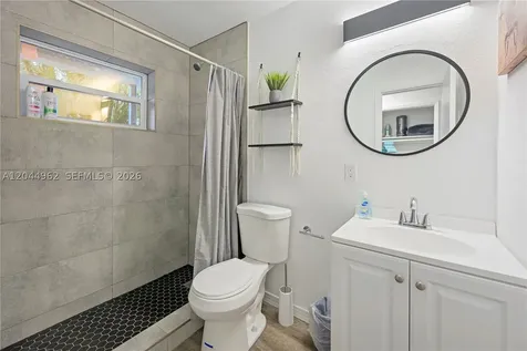 1730 NE 7th St Unit 1-5 Fort Lauderdale FL 33304