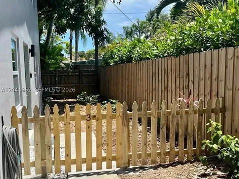 1730 NE 7th St Unit 1-5 Fort Lauderdale FL 33304