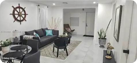 144 NW 7th Avenue Dania Beach FL 33004
