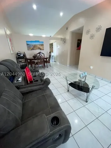 7681 NW 178th Terrace Hialeah FL 33015
