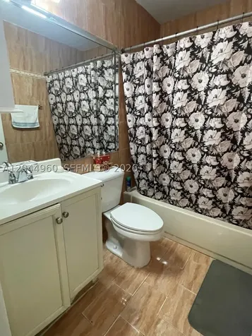 7681 NW 178th Terrace Hialeah FL 33015