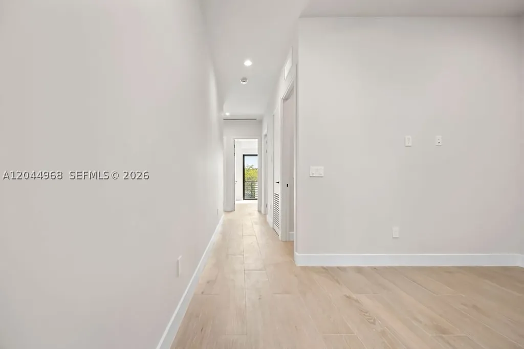 1135 NE 11th Avenue Fort Lauderdale FL 33304