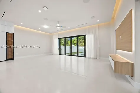 1135 NE 11th Avenue Fort Lauderdale FL 33304