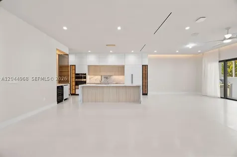 1135 NE 11th Avenue Fort Lauderdale FL 33304